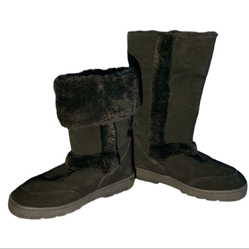 In Style Women’s Black Suede Boots Faux Fur Lined  Size 8